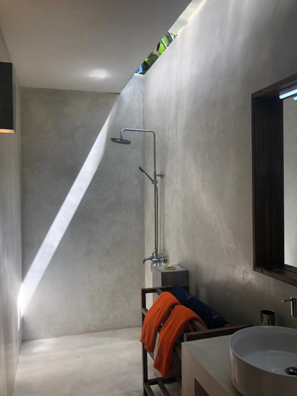 فيلا Skylight House أونا واتونا المظهر الخارجي الصورة